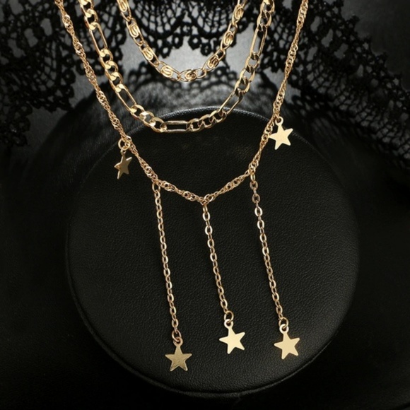 ❤️ 3/$30 Layered Gold Falling Stars Necklace - Picture 3 of 7